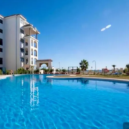 Residencial Marina Duquesa Apartamento *